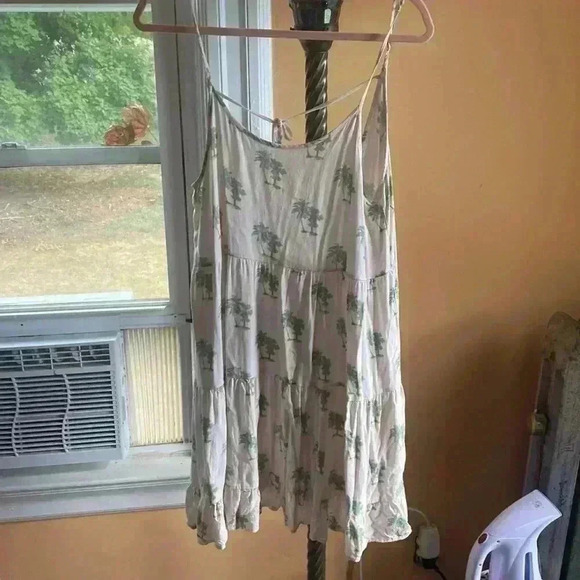 Dresses & Skirts - Palm Tree Dress